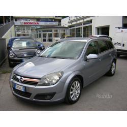 OPEL Astra 1.9 cdti 120cv. SW Cosmo - 12 / 2005