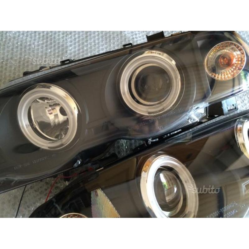 Fari anteriori fanali angel eyes Bmw serie 3 E46