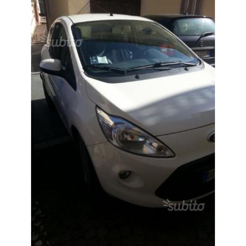 Auto ford ka