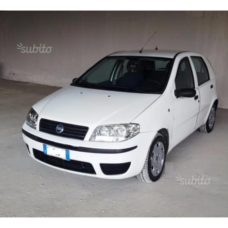 FIAT Punto 1.3 M.JET 5 PORTE 2004