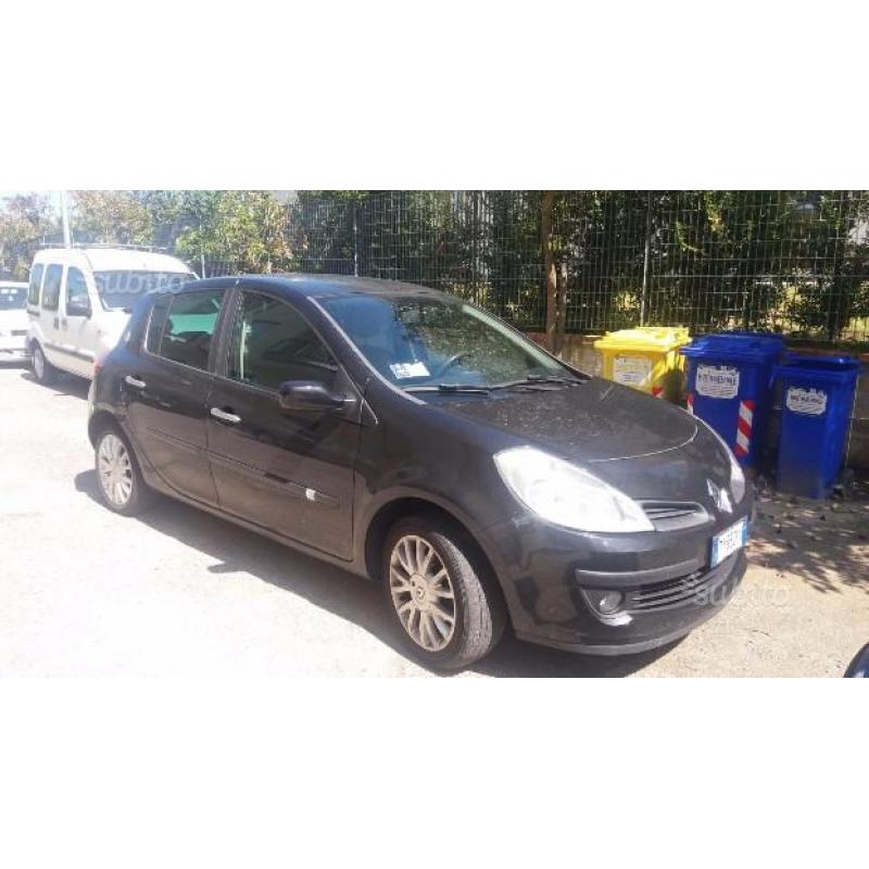 Renault clio le iene