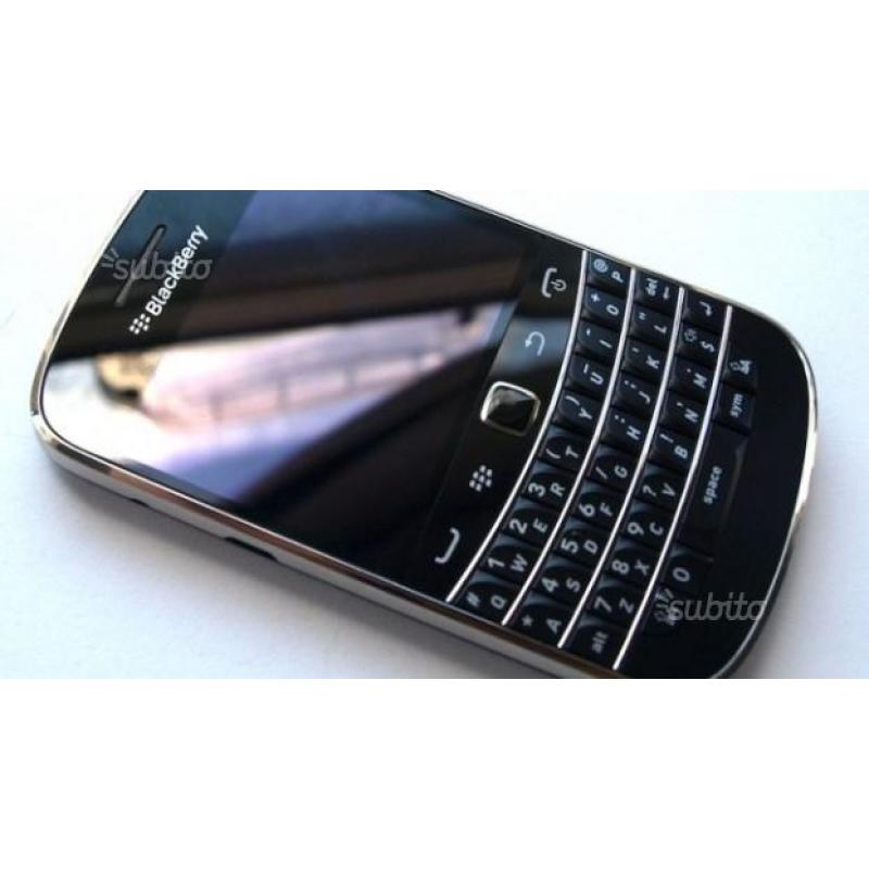 Blackberry Bold 9900