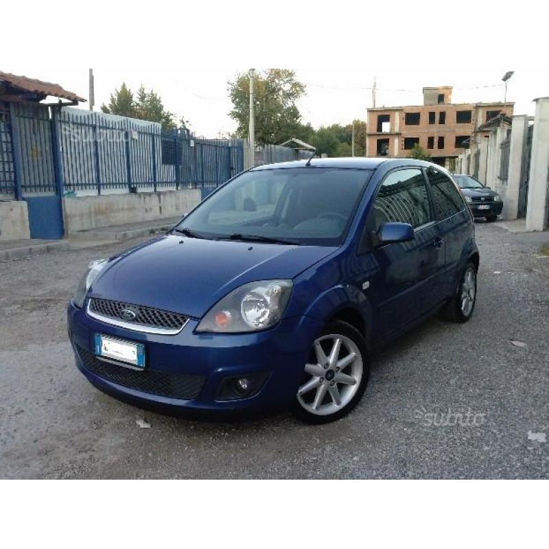 Ford fiesta 1,4 hdi titanium full