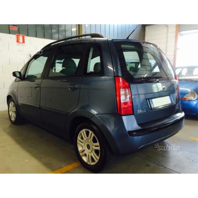 Fiat Idea 1.4 Dynamic 95 CV