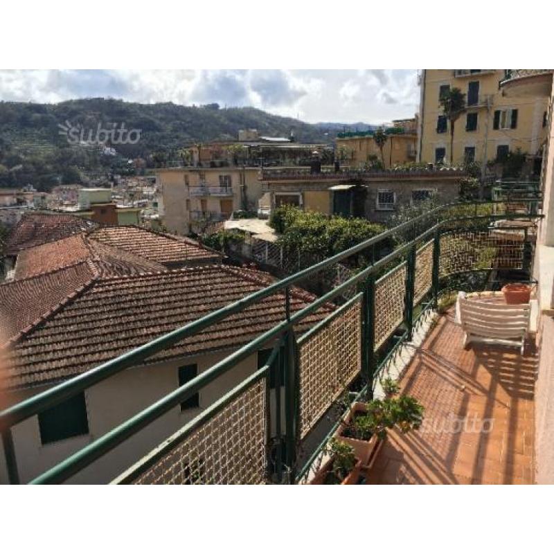 Appartamento con garage e vista mare Rapallo