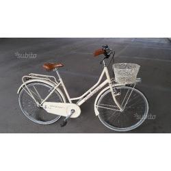 Bicicletta da donna Holland da 26 beige con cesto