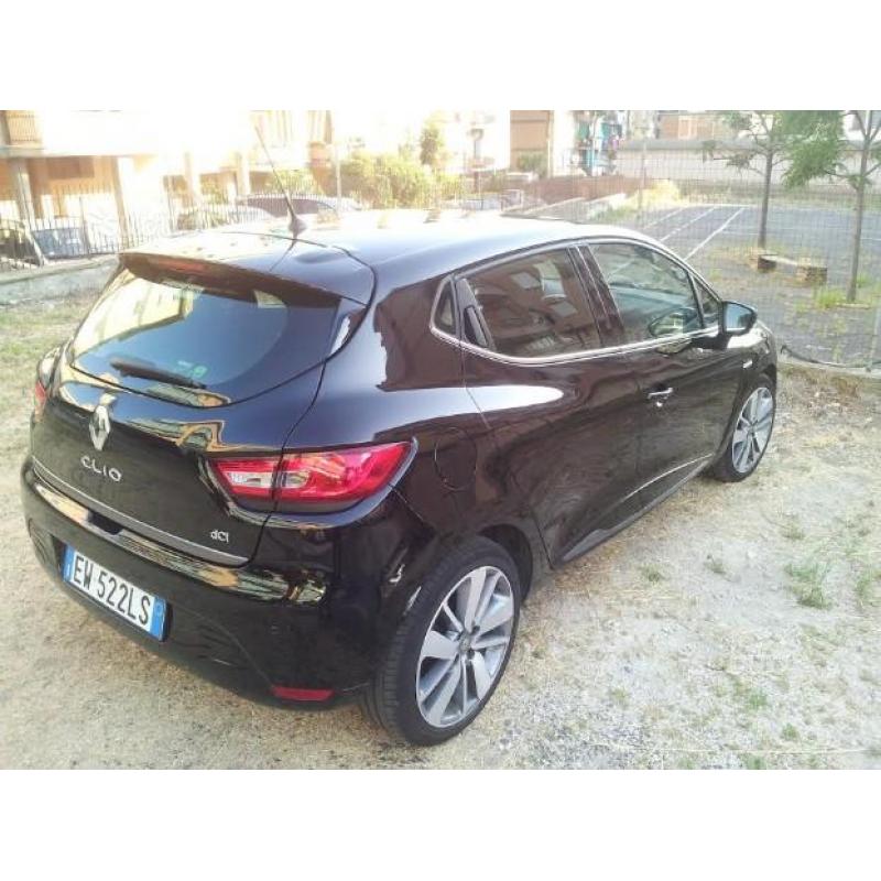 RENAULT CLIO 2014 28000km Costume National