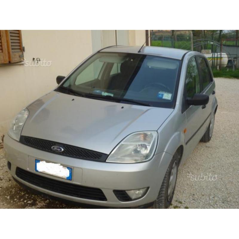 FORD Fiesta 4ª serie - 2004