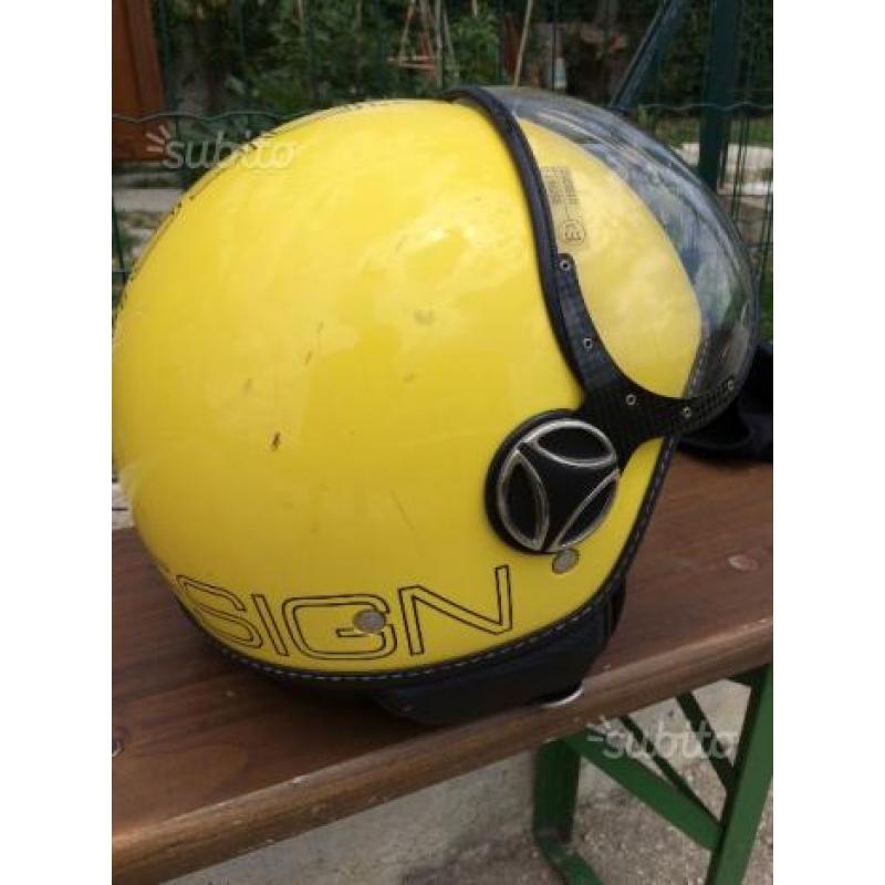 Casco momo design