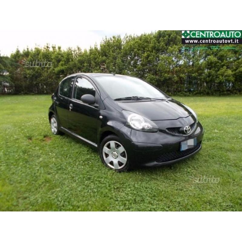 TOYOTA Aygo 1.0 12V VVT-i 5 porte Now