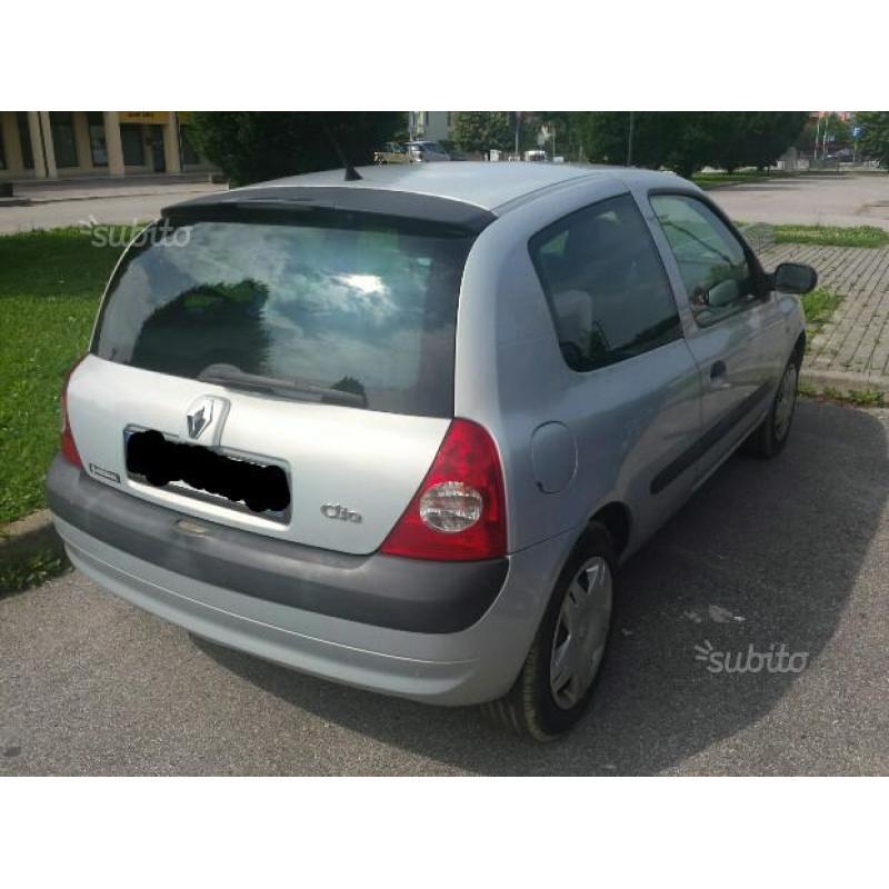 RENAULT Clio 2ª serie - 2003