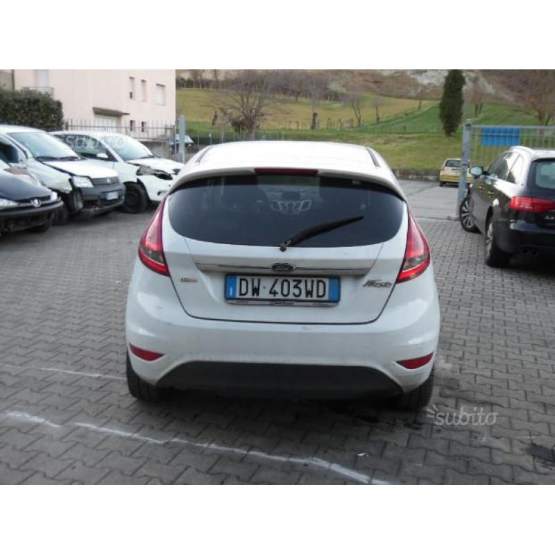 FORD Fiesta 1.4 tdi - 2009 sinistrata