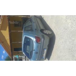 FORD Fiesta 3ª serie - 2000