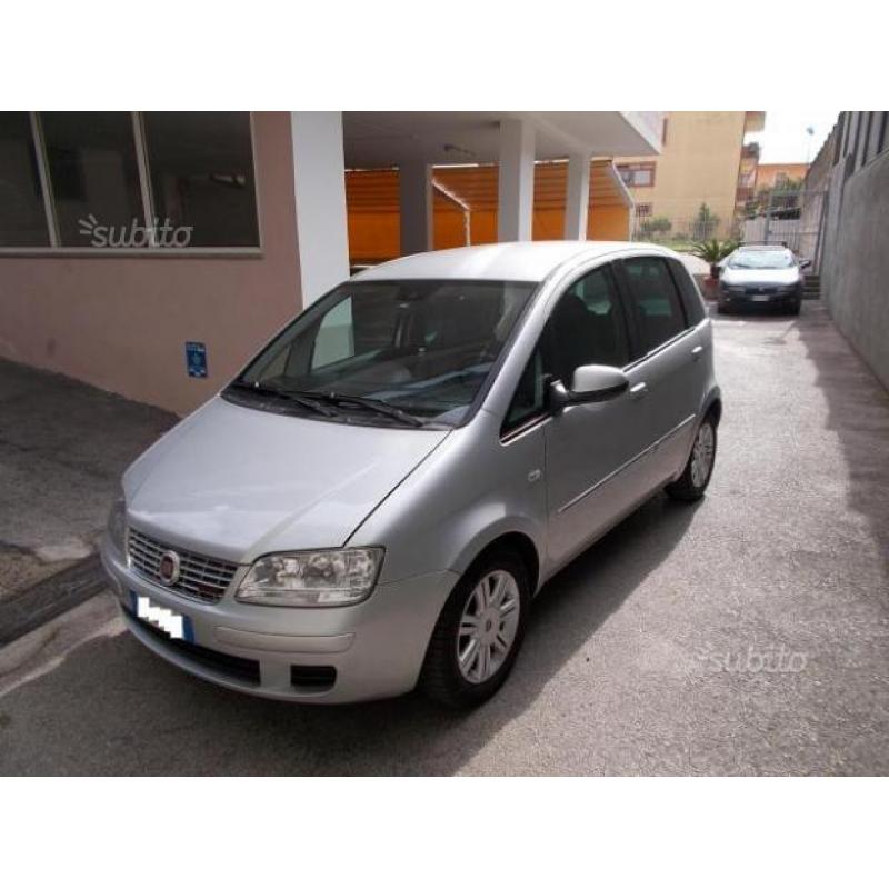 Fiat Idea 1.6 Multijet 16V DPF Blackmotion - 2009