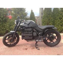 BMW K100 in fase di modifica