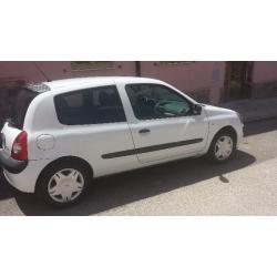 RENAULT Clio - 2003