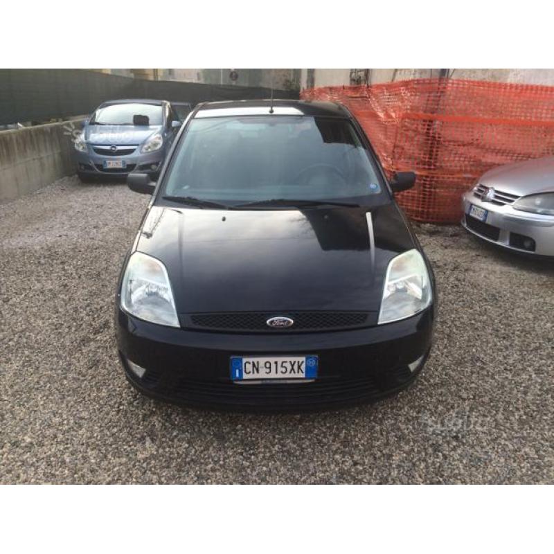 Fiesta 1.4 tdci 69cv REGALO passaggio