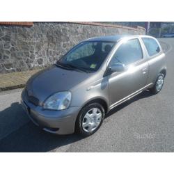 TOYOTA Yaris 1.4 tdi D-4D cat 3 porte Expo con F