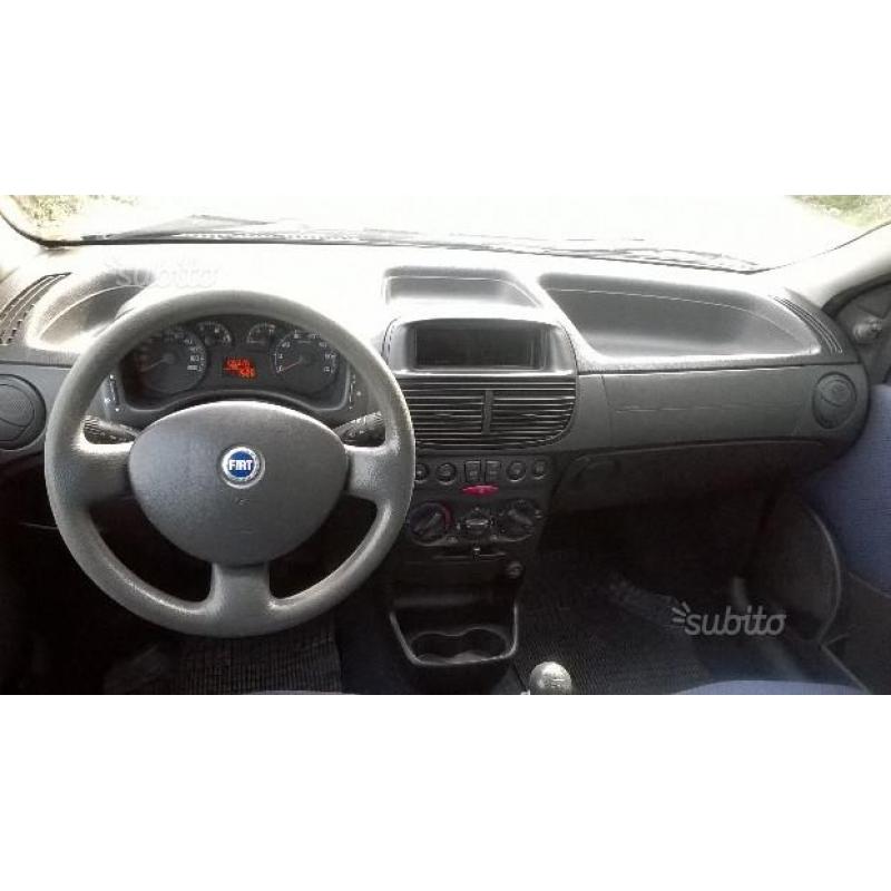 FIAT Punto 1.2 5P Unico Propr - 2004