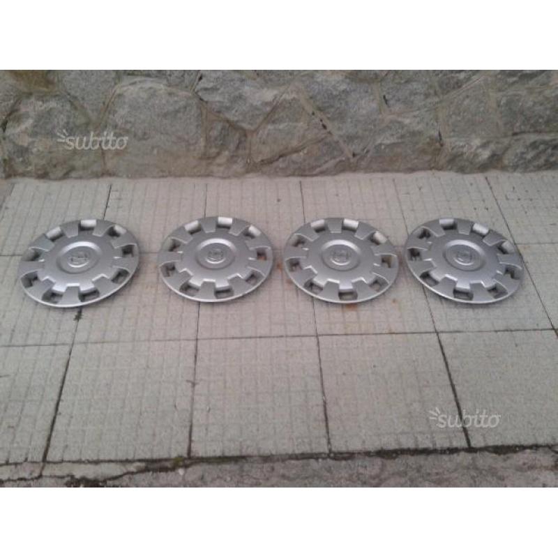 4 copricerchi 15" originali Opel