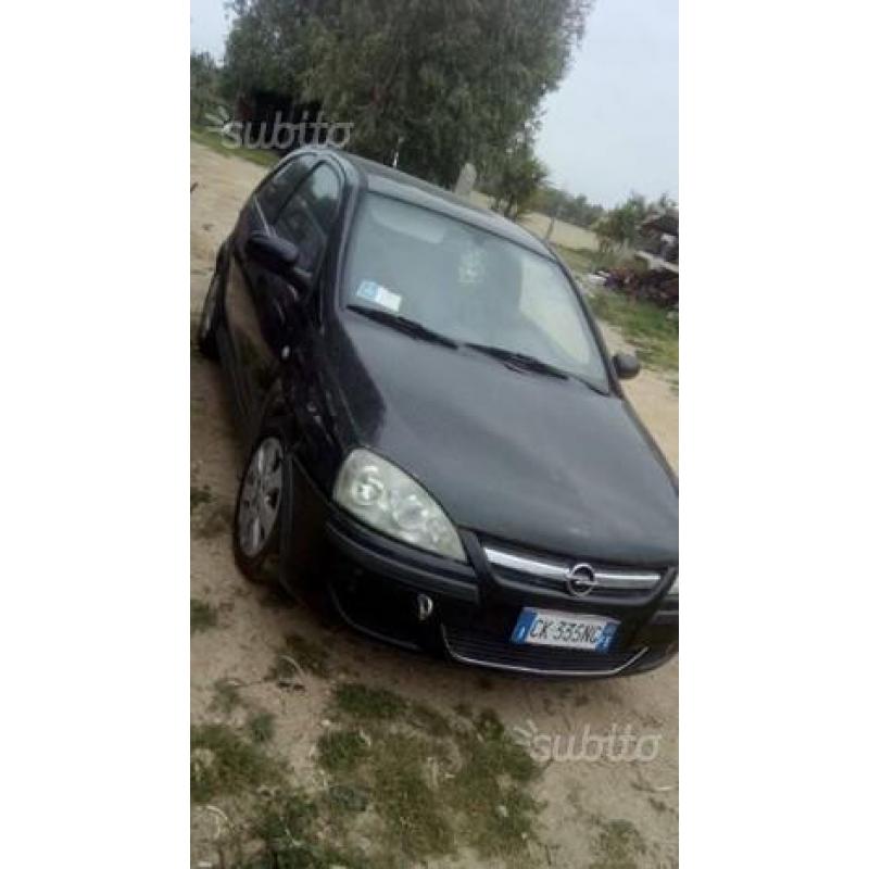 OPEL Corsa 3ª serie - 2004