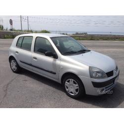 RENAULT Clio 1.5 DCI