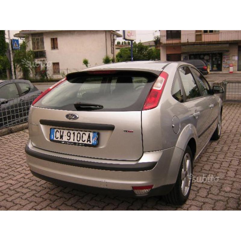 FORD Focus 2/Focus C-Max - 2005