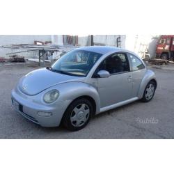 VOLKSWAGEN New Beetle - 2002