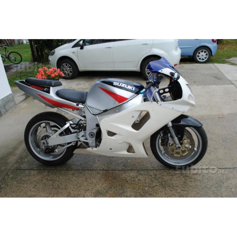 Gsx-r 750 00-03