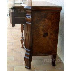 Mobile in legno - stile classico vintage