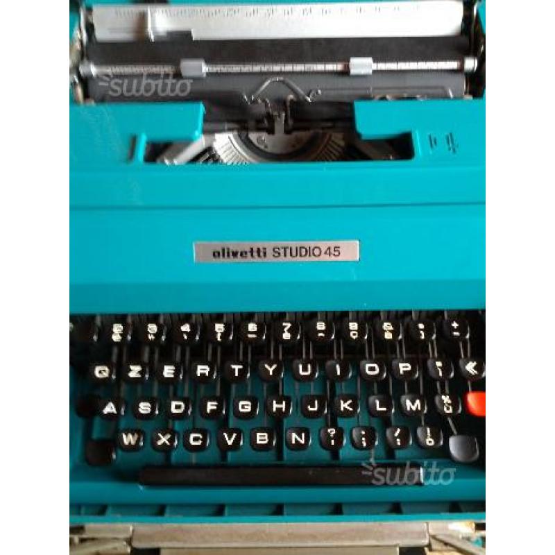 Macchina da scrivere Olivetti Vintage