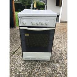 Cucina a gas e forno indesit