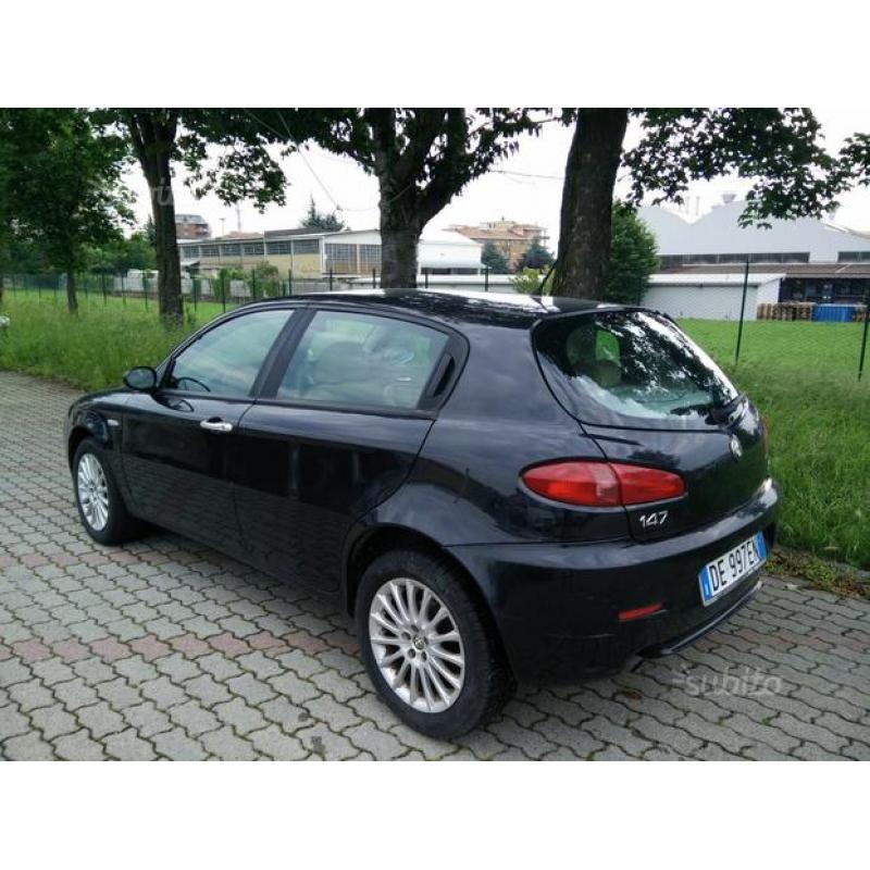 ALFA ROMEO 147 1.9 JTD M-JET 16V 5 porte Exclusi