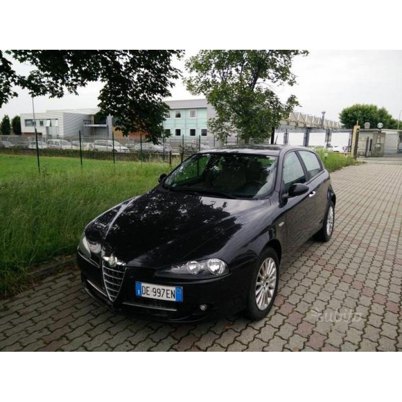 ALFA ROMEO 147 1.9 JTD M-JET 16V 5 porte Exclusi