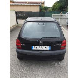 Opel Corsa 1.0 40 kw compreso passaggio