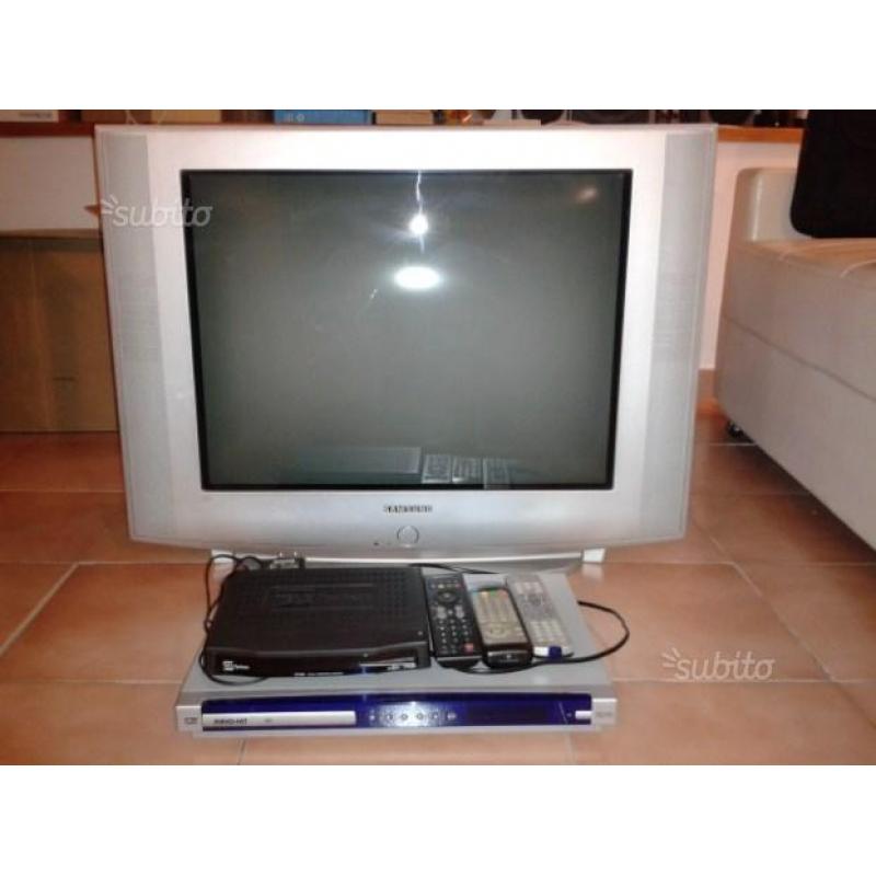 TV Samsung e DVD con DVBT