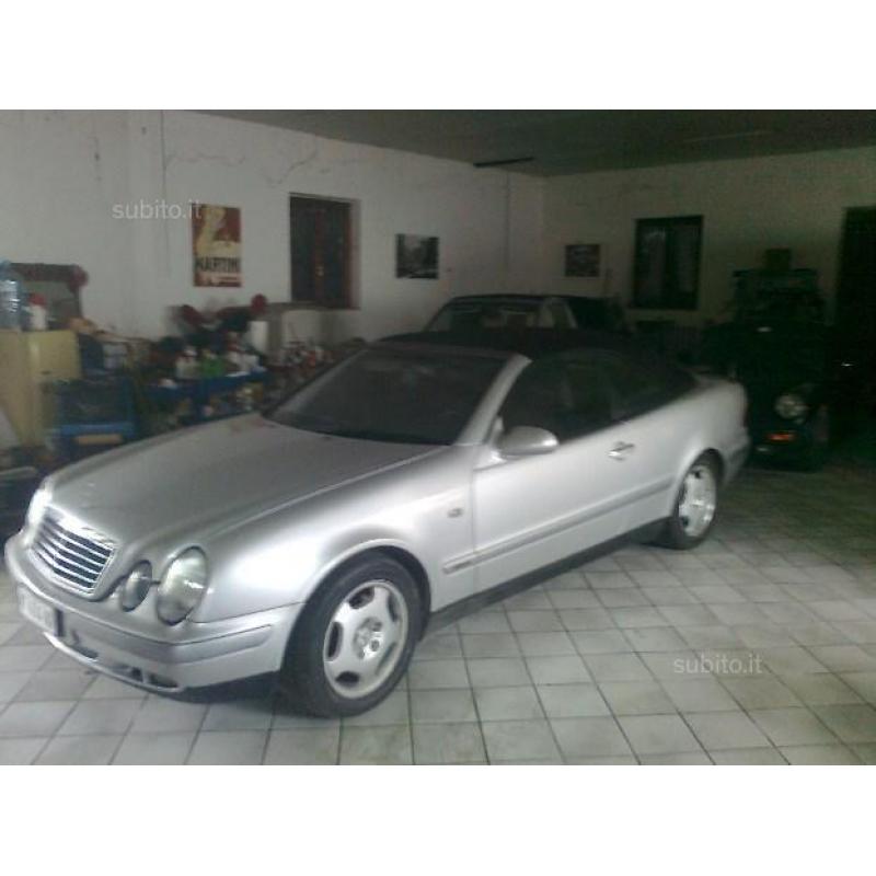 MERCEDES Classe CLK 320 v 6 - 1998