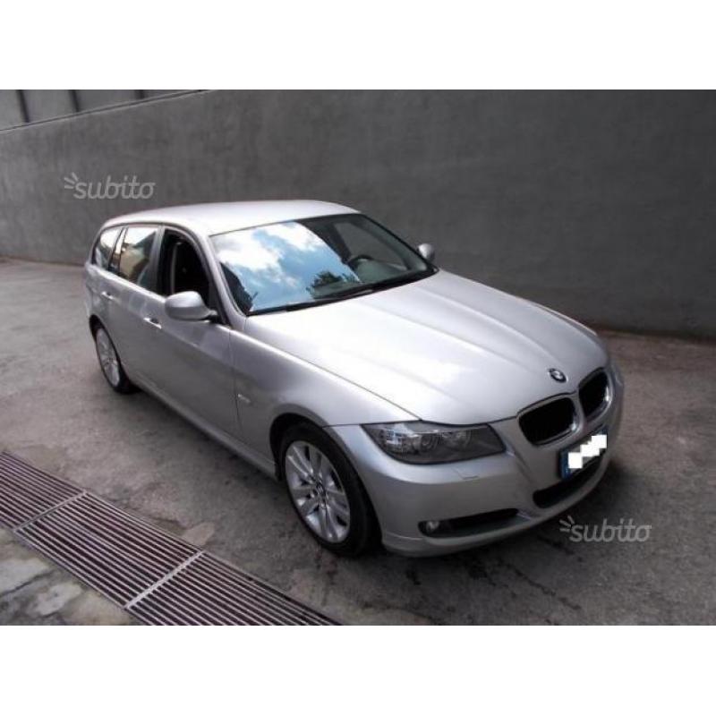 BMW 318 d 2.0 143CV Touring Eletta - 2011