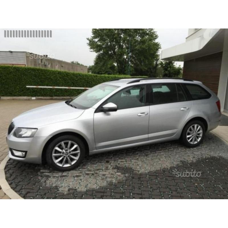 SKODA Octavia 1.6 TDI CR 105CV Wagon Ambition