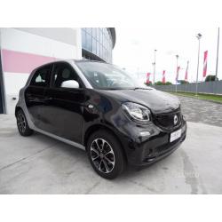 SMART ForFour 70 1.0 Passion