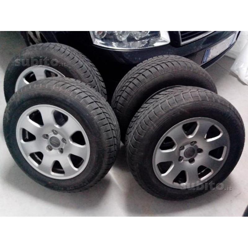 Gomme Termiche 195/65 R15 Pari al Nuovo Cerchi