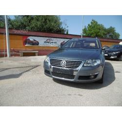 Volkswagen Passat Variant 2.0 TDI 140cv DSG Highli