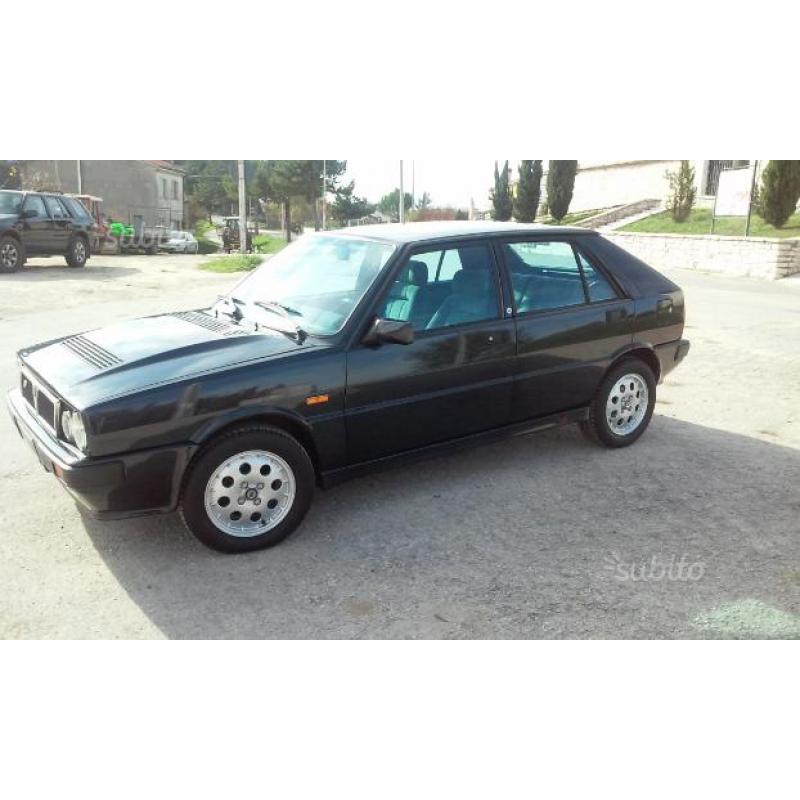 Lancia delta hf turbo