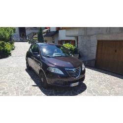 LANCIA Ypsilon - 2014