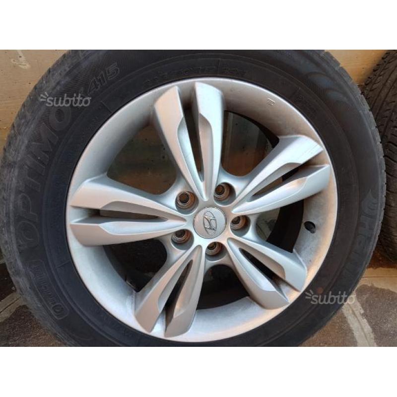 Cerchi e gomme hyundai IX35 225-60 R17