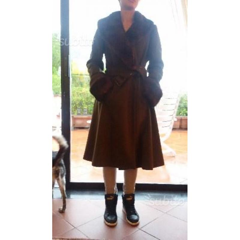 Cappotto zara con collo e polsi di visone