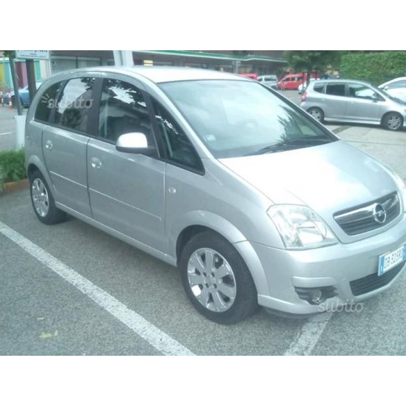 Opel meriva 1.6 gpl 2006