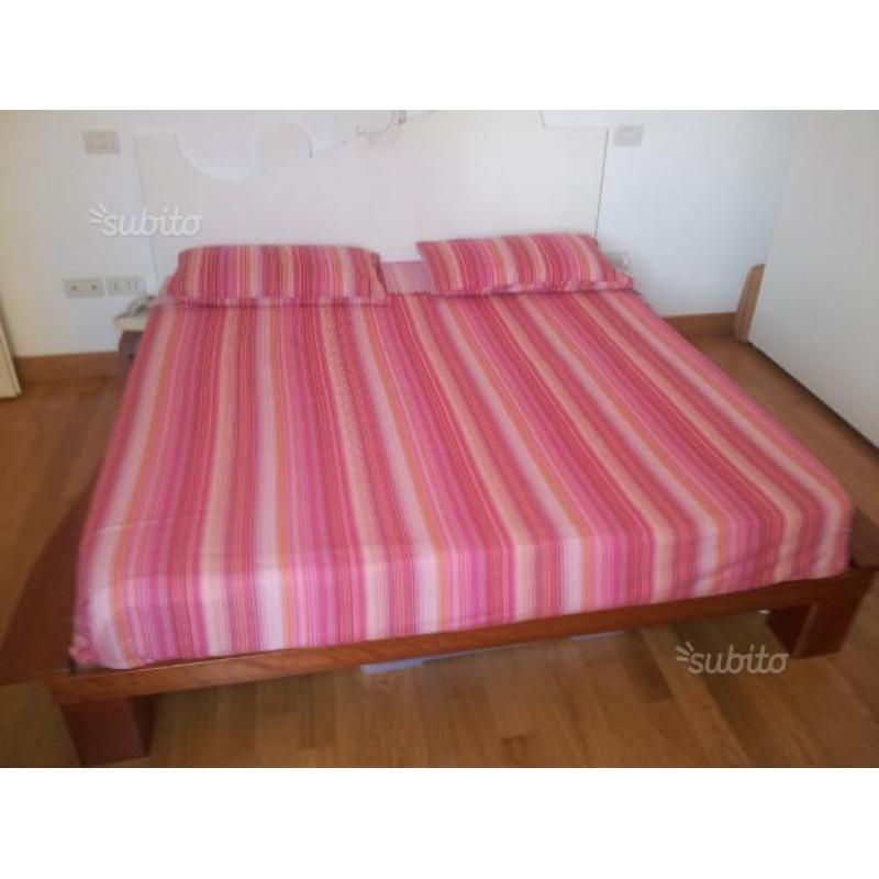 Letto matrimoniale in ciliegio