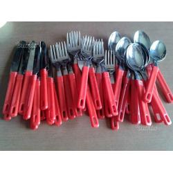 Servito posate cucchiai forchette coltelli x12