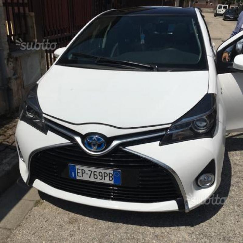 Toyota Yaris 3 serie 2013